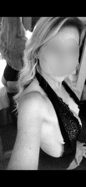 Alysone escort girl in Mount Vernon and sex party
